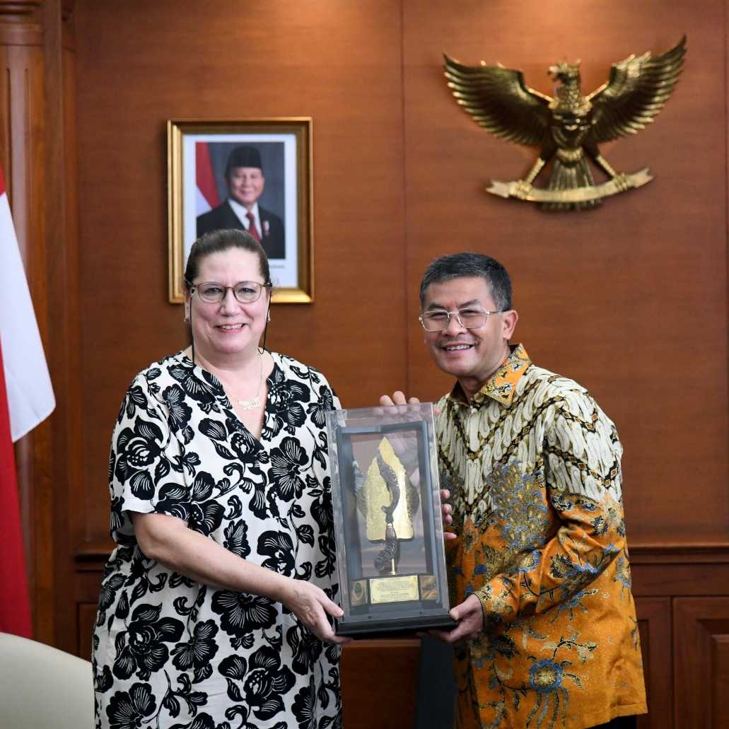 IMGDonec metus orci, malesuada et lectus vitae